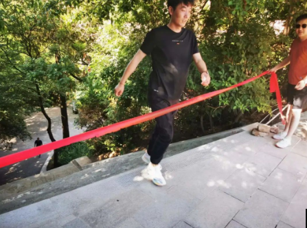 助力文旅市场 展示产投风采——多宝网页版_多宝(中国)组织开展员工登山比赛活动(图9)