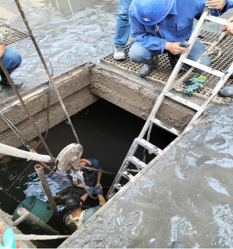 多宝网页版_多宝(中国)城东污水处理公司加强设备检修维护确保汛期平稳运行(图2)
